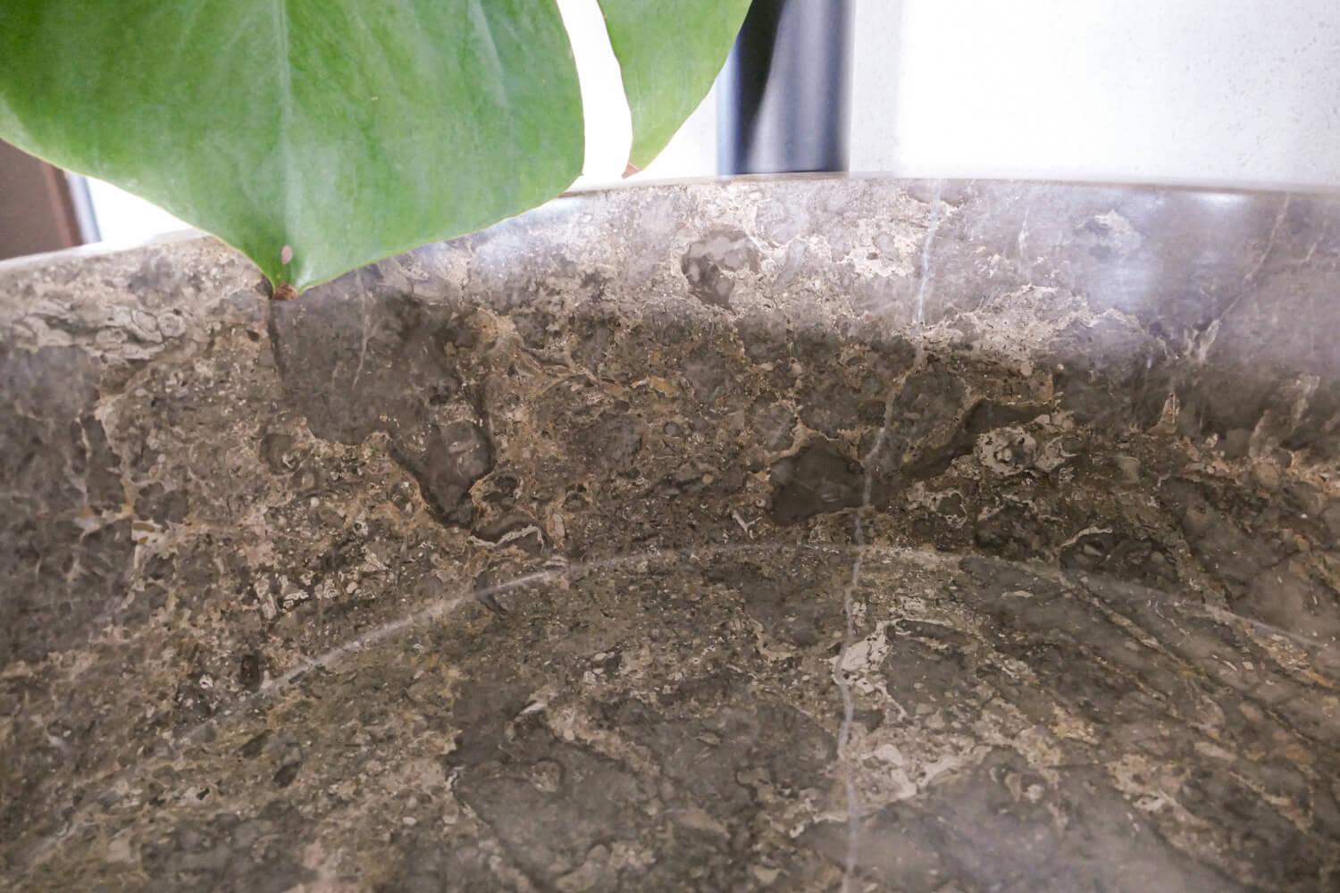 Marmobecken grau im Detail