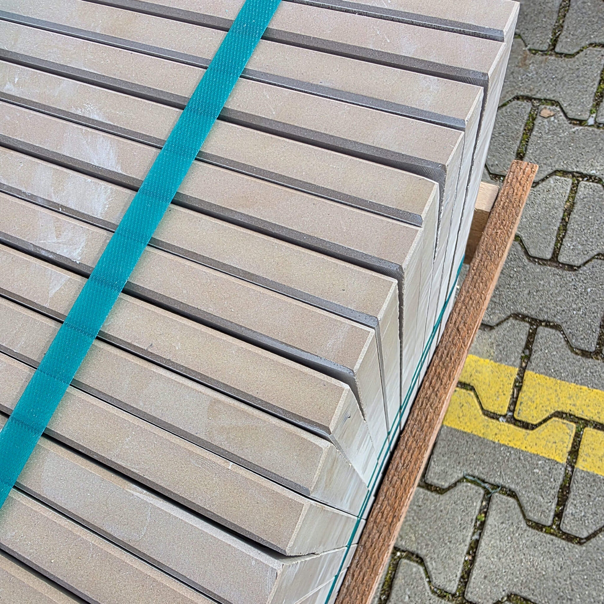 Detailansicht der gefasten Kanten