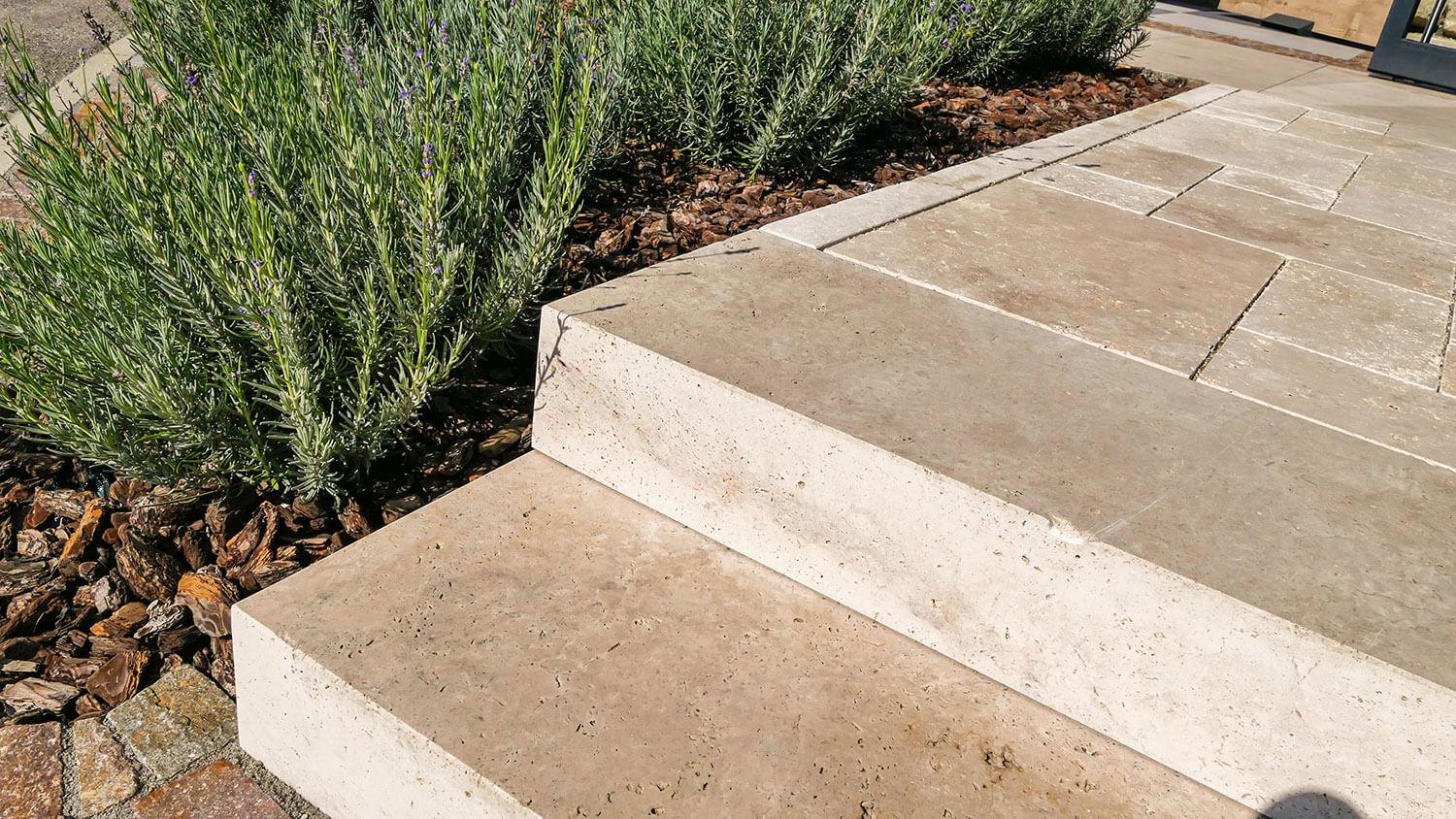 Travertin Blcosktufen & Terrassenplatten