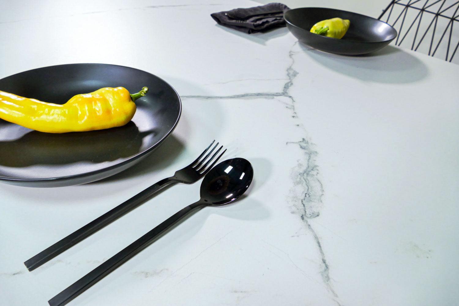 Tisch Marmoroptik weiß 130 cm