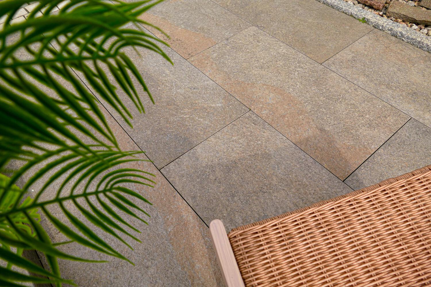 pureto® Porphyr Classic rustikale Terrassenplatte
