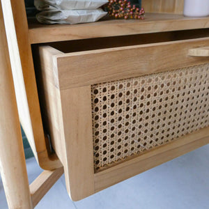 Rattanschublade des Badschränkchens Mabel