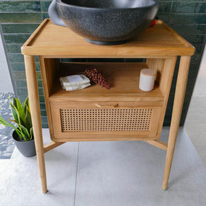 Mabel Teakholzbadmöbel in Vintage-Optik