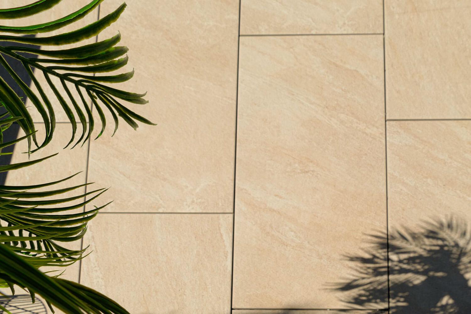 Terrassenplatten Steinoptik aus Keramik pureto® Rio Dorato