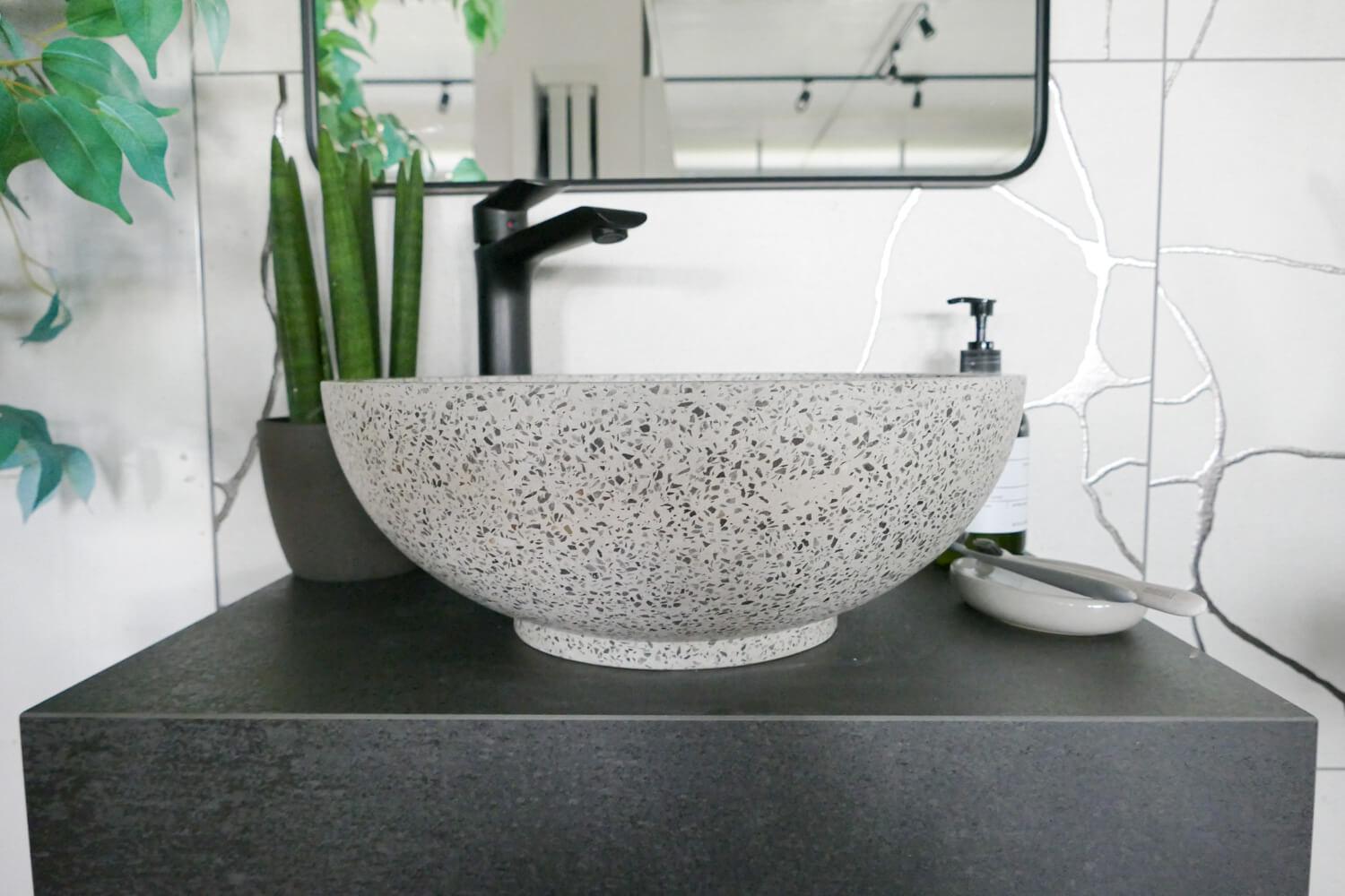 Rundes Terrazzobecken grau