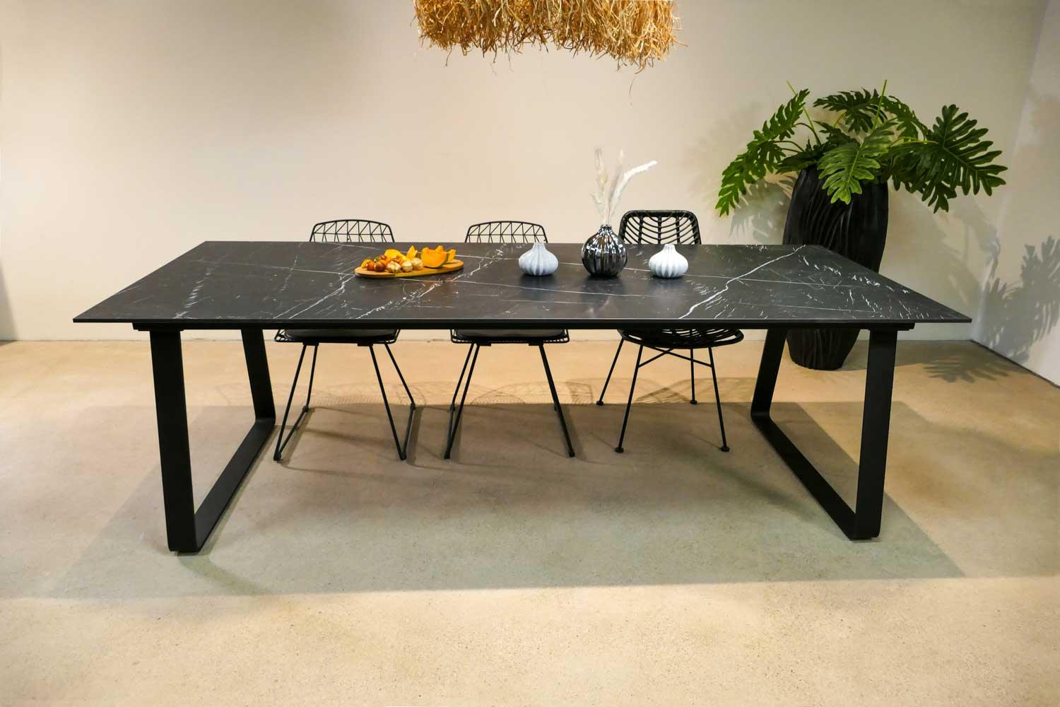 Esstisch Marmoroptik schwarz Kufe