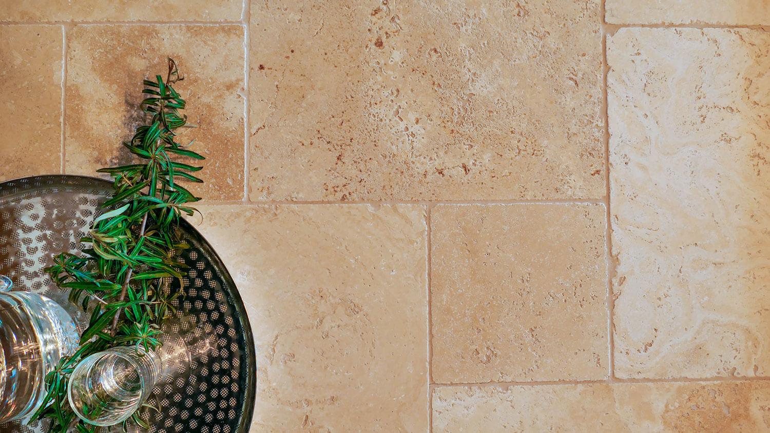 Natursteinfliesen Travertin Mediterran
