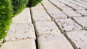 Fläche Travertin Pflastersteine