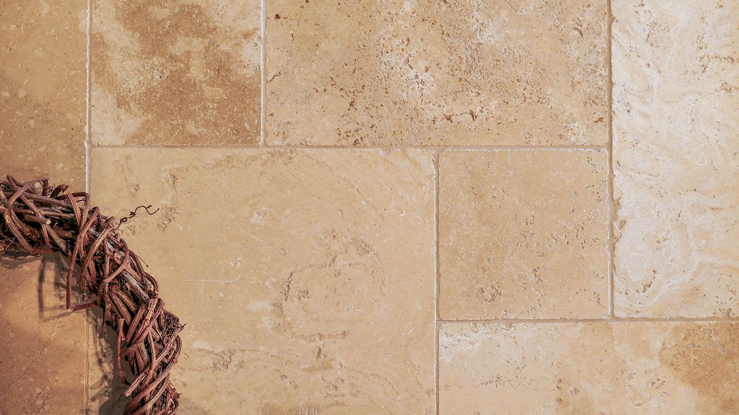 Travertinfliesen für Wohnräume