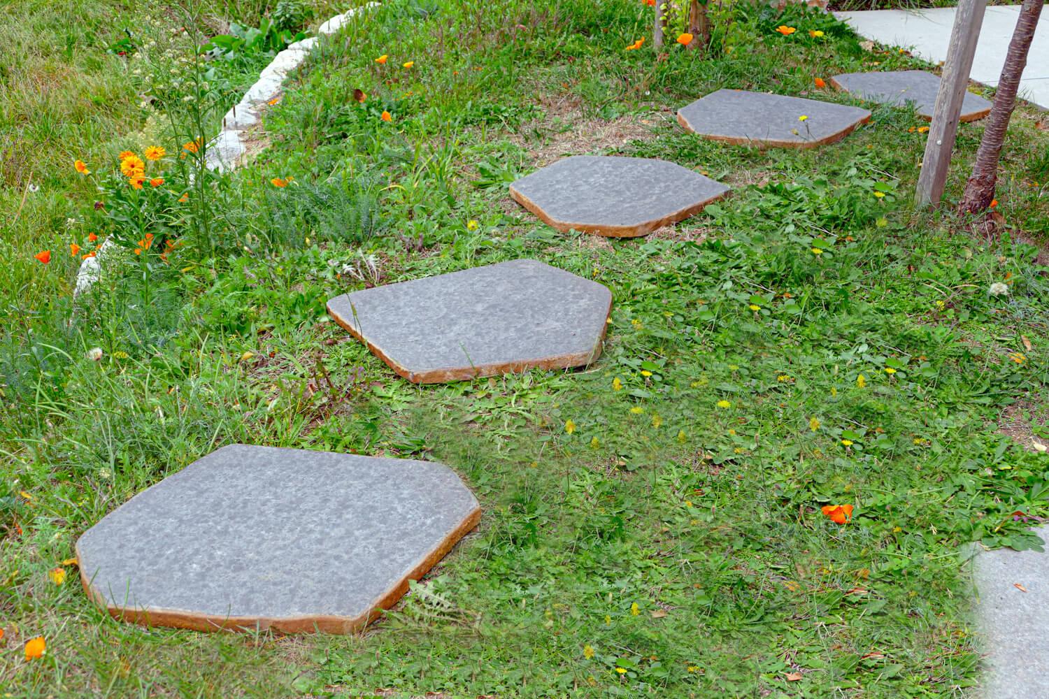 Trittplatten Basalt