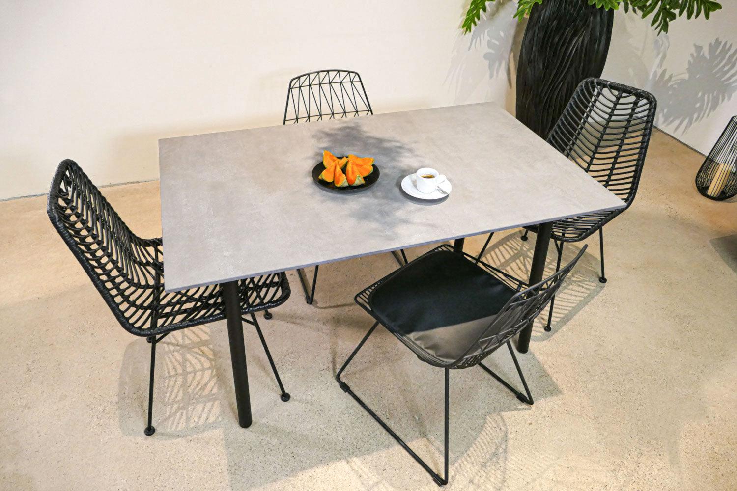 Table plateau céramique aspect béton