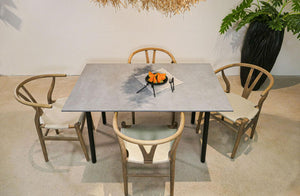 Table plateau céramique aspect béton