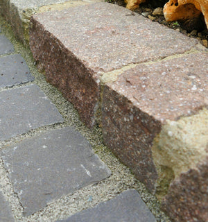 Detail Porphyr Kantensteine