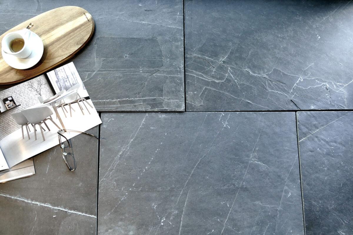 Schieferfliesen Black Rustic aus Indien