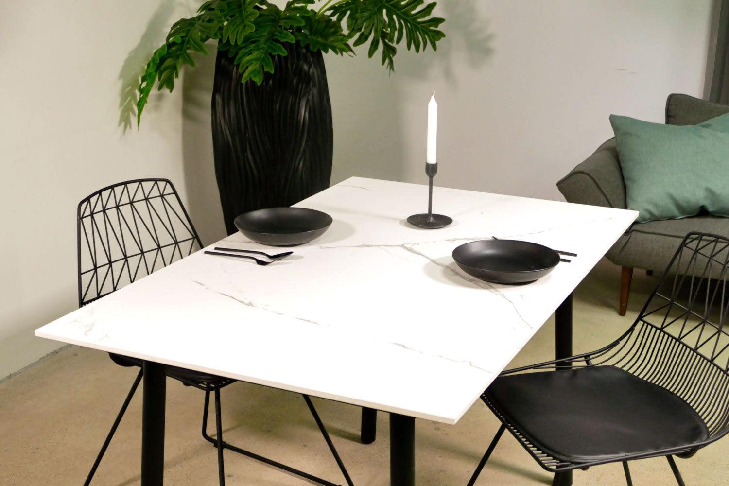 Tisch Marmoroptik weiß 130 cm
