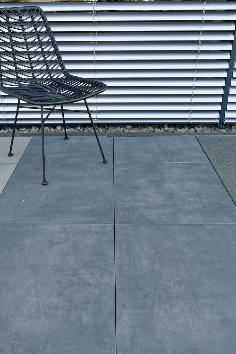 Poolrandsteine Eckplatte Radius Betonoptik anthrazit