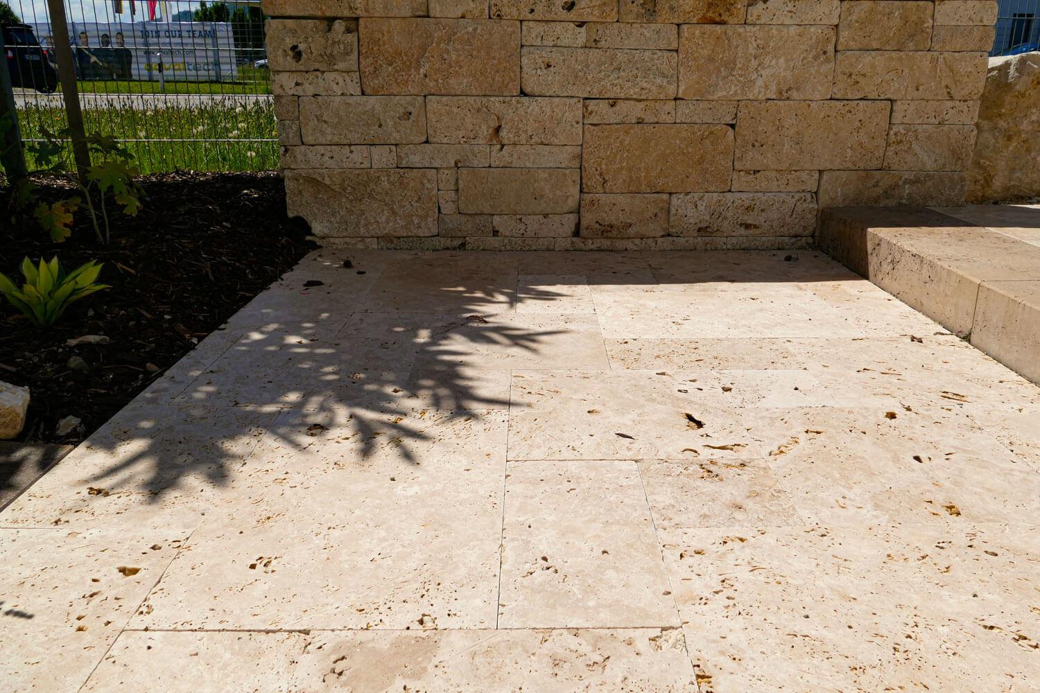 Terrassenplatten Travertin Rustic Römischer Verband