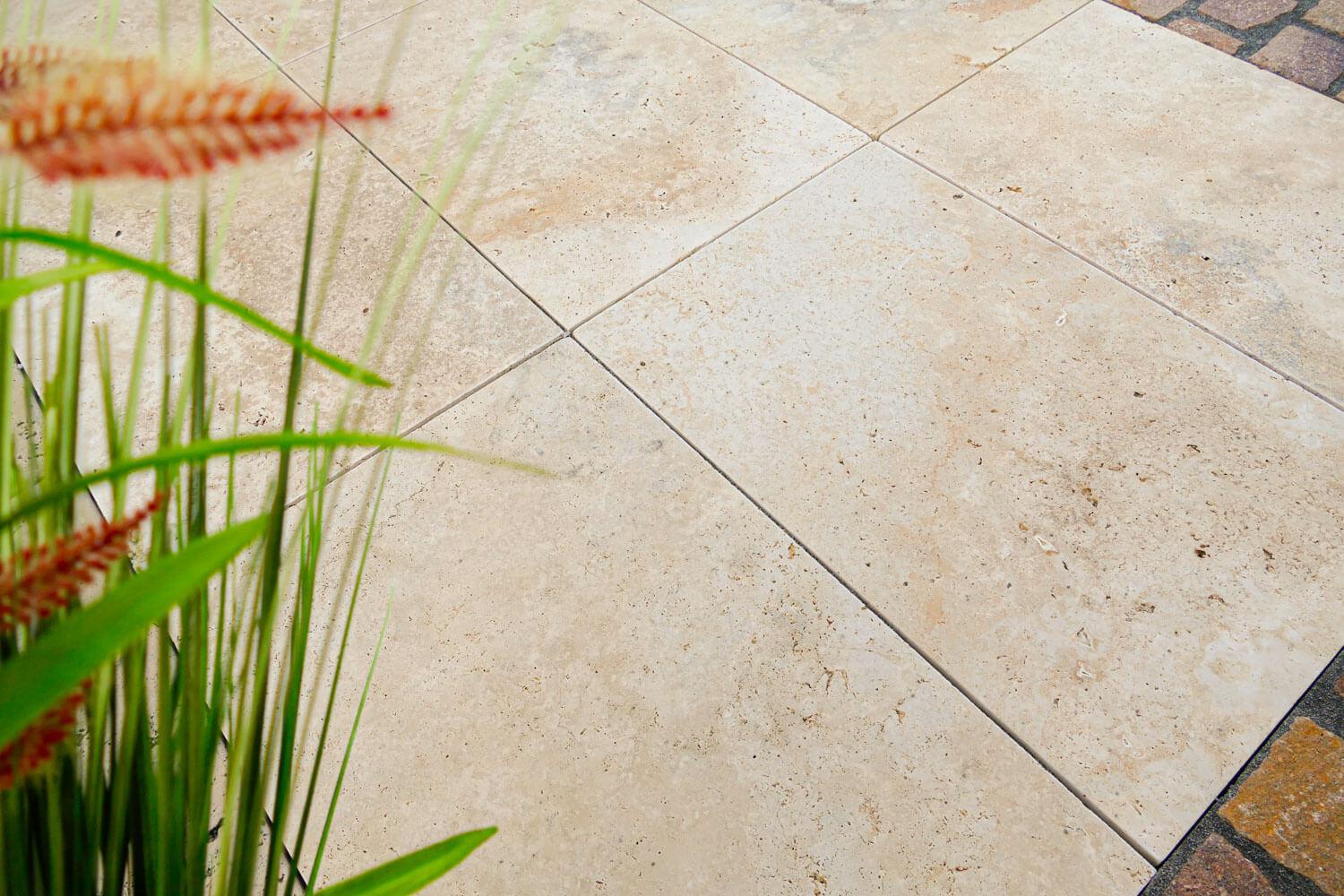 Terrassenplatten Travertin Medium 61x40,6 cm